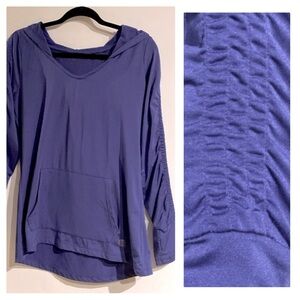 Light Sportswear Hoodie!!! Ruching Down Sleeves! (Size L)
